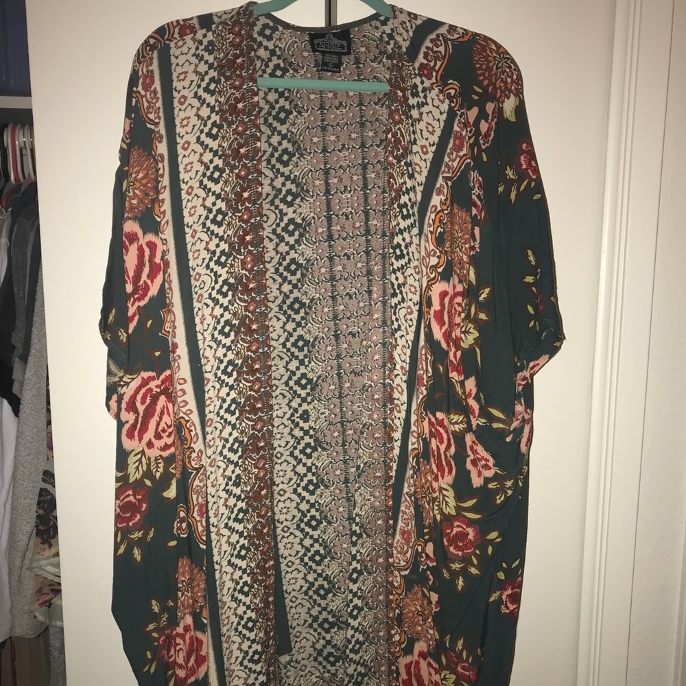 ANGIE Floral Kimono